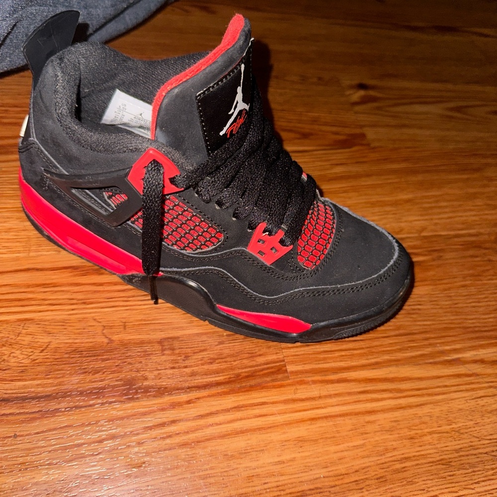 red thunder 4's